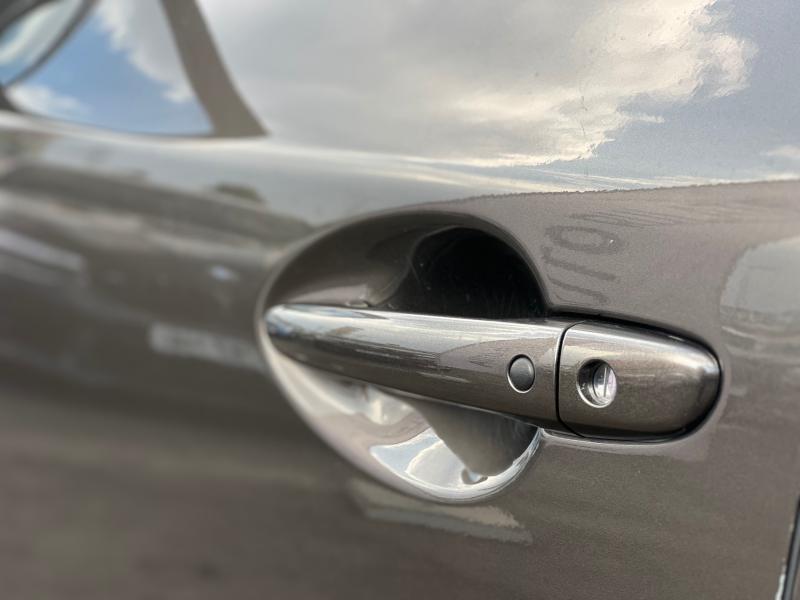 Car Thumb