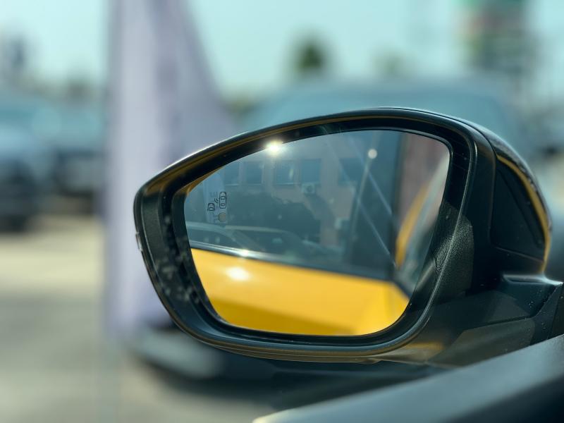 Car Thumb