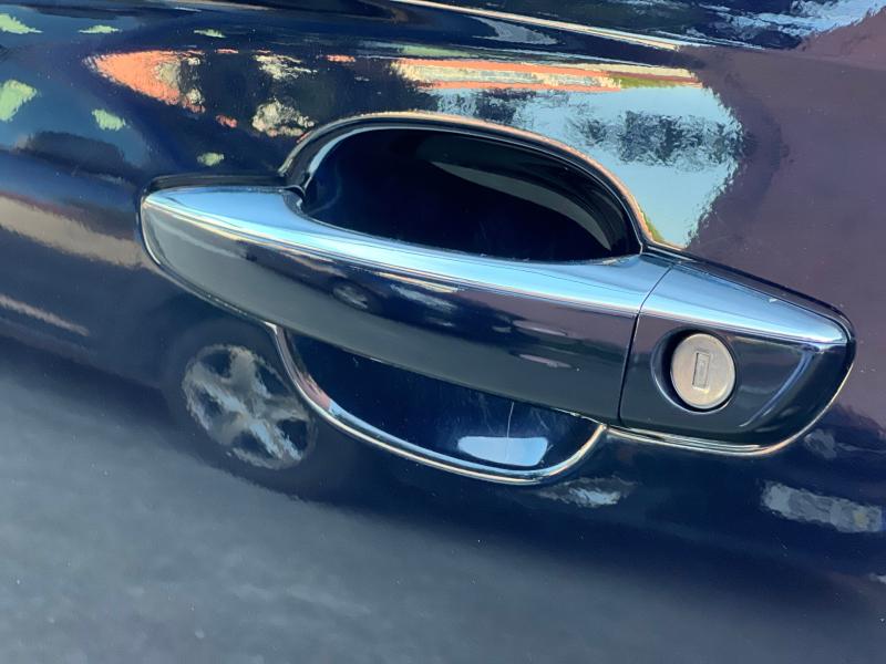 Car Thumb