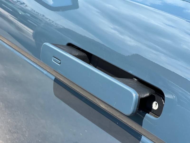 Car Thumb