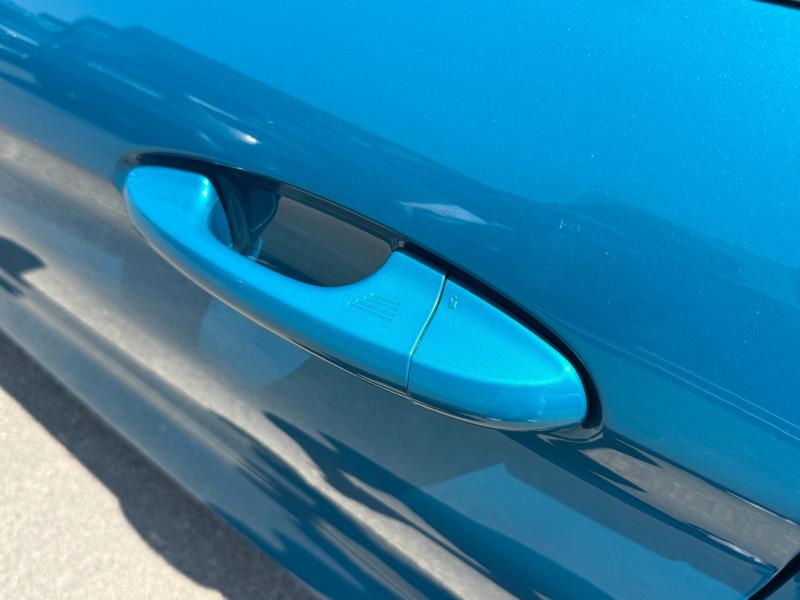 Car Thumb