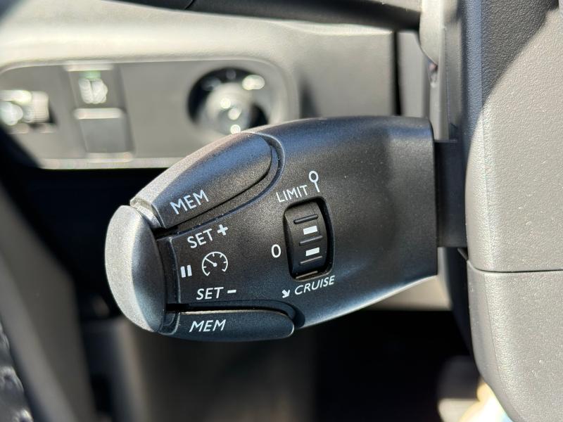 Car Thumb