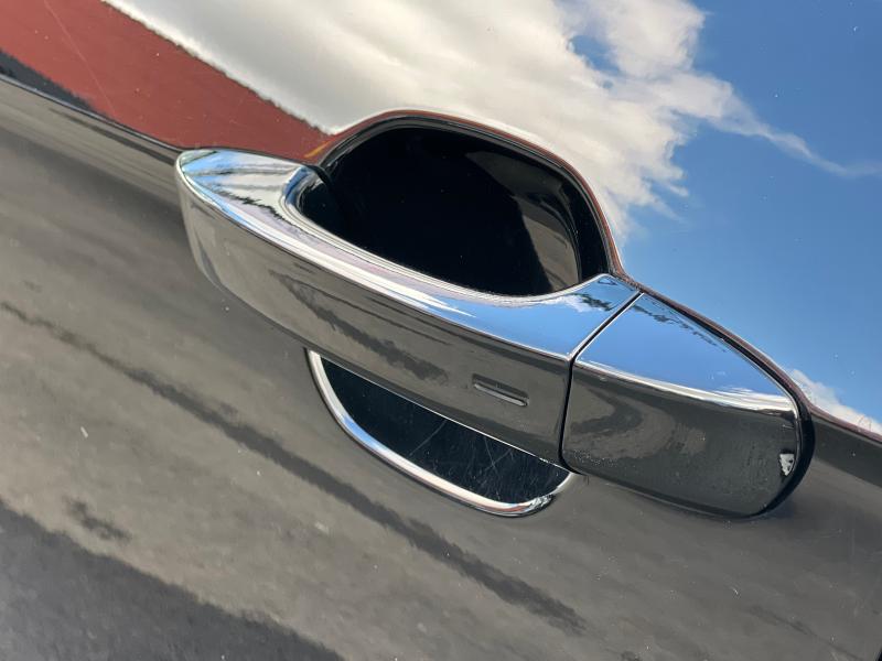 Car Thumb
