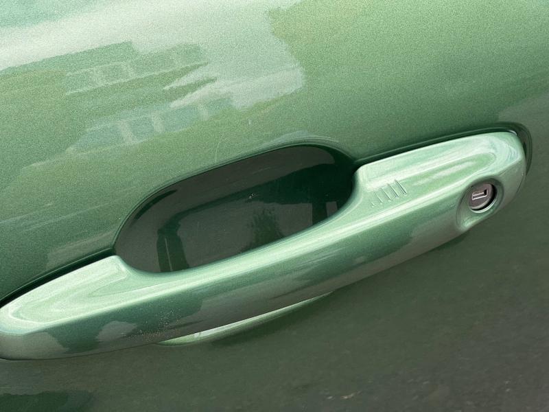 Car Thumb