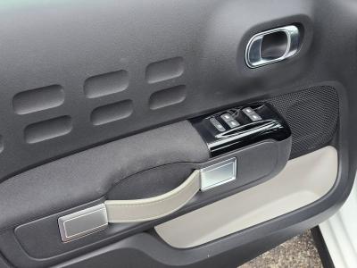 Car Thumb