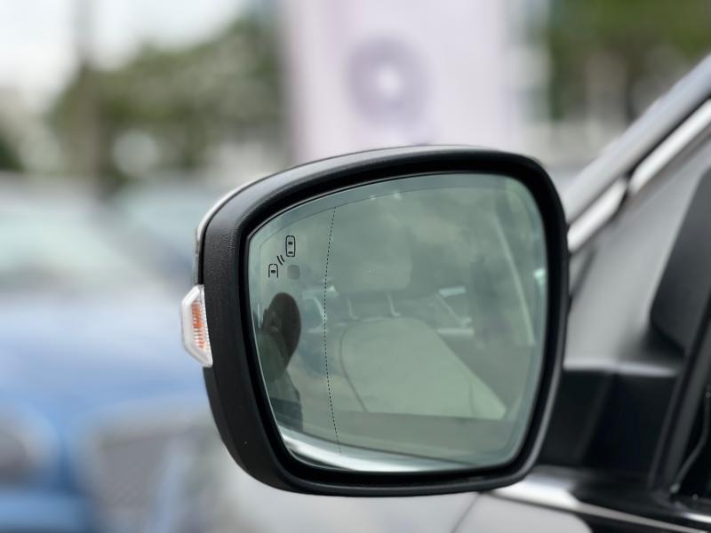 Car Thumb