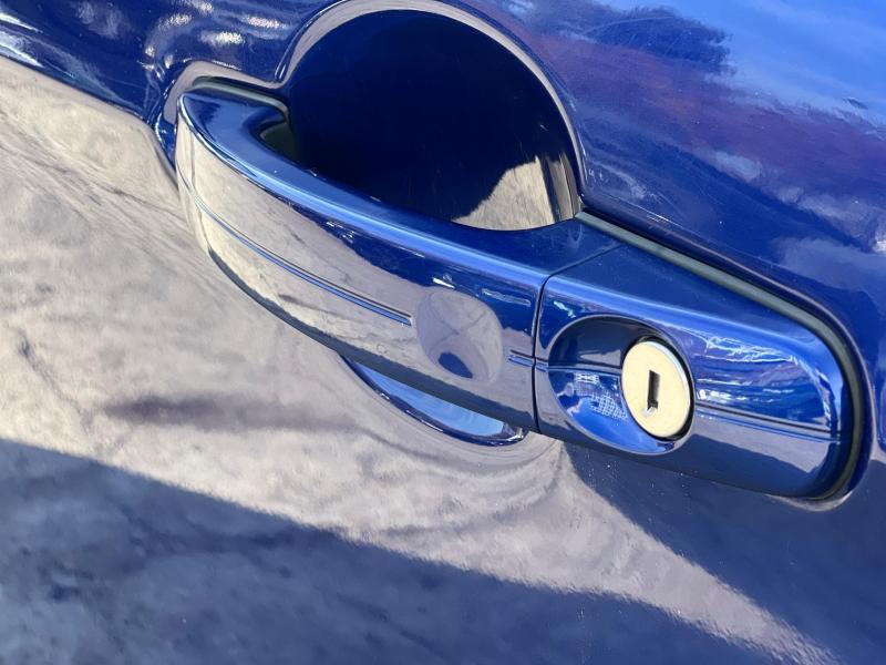 Car Thumb