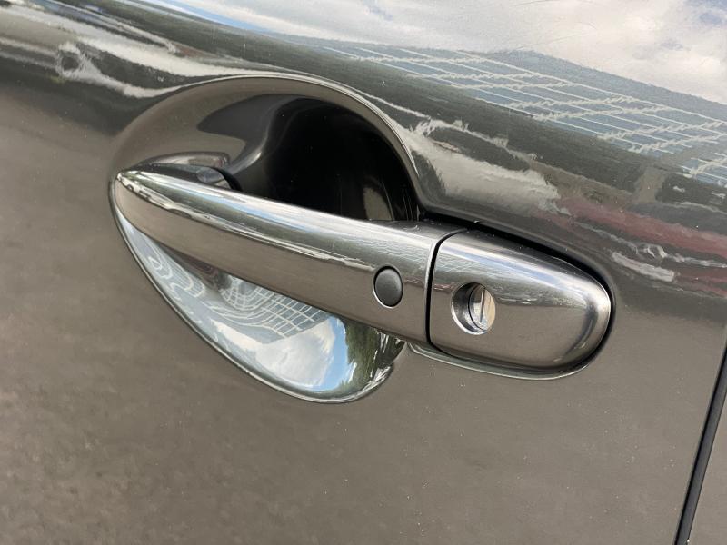 Car Thumb