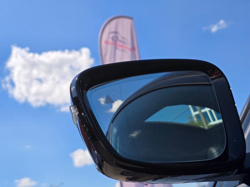 Car Thumb