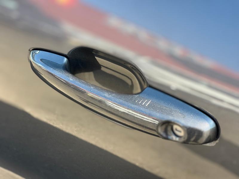 Car Thumb