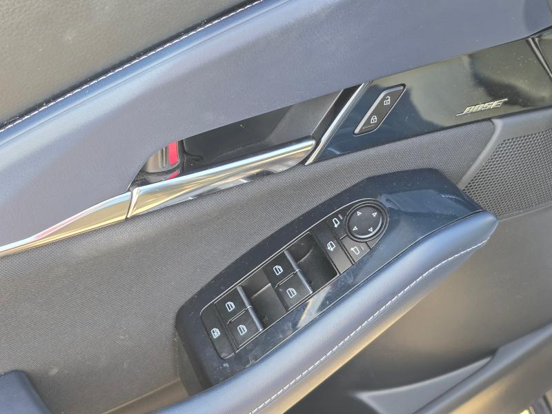 Car Thumb