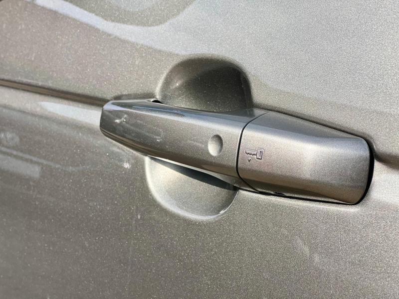 Car Thumb