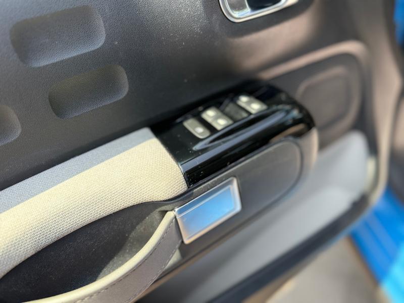 Car Thumb