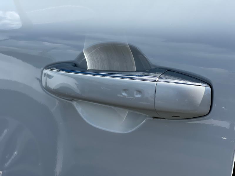 Car Thumb